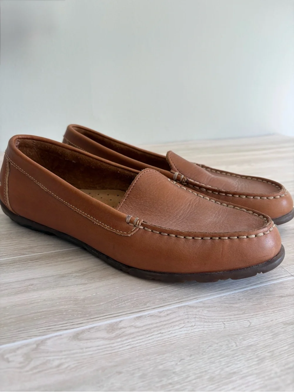 Timberland Classic Men's Heritage Driving Moccasins Tan Loafers Size 9 Old Money
